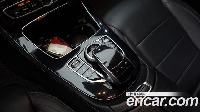 Mercedes-Benz E-Class 2019 — Şəkil 19/20
