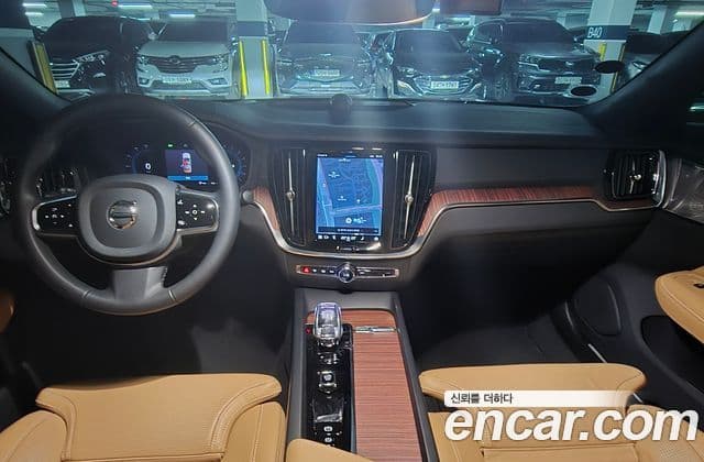 Volvo S60 2024 — Şəkil 8/20