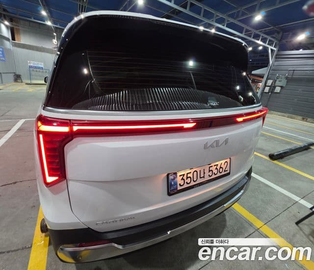 Kia Carnival 2024 — Şəkil 4/20