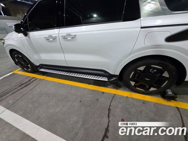 Kia Carnival 2024 — Şəkil 18/20