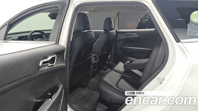 Kia Sportage 2022 — Şəkil 12/20
