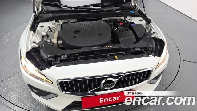 Volvo S60 2021 — Şəkil 6/20