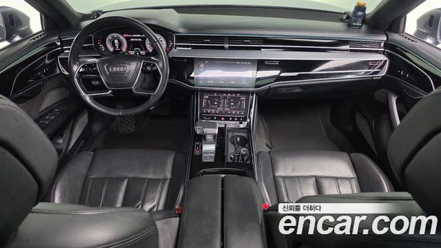 Audi A8 2021 — Photo 17/20