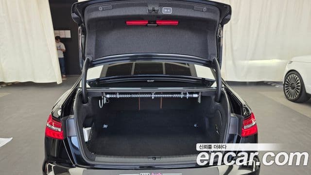 Audi A6 2021 — фото 20 из 20