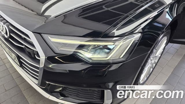 Audi A6 2021 — Şəkil 26/35
