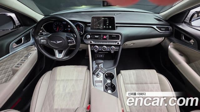 Genesis G70 2018 — ფოტო 13/31