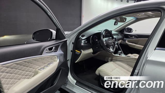 Genesis G70 2018 — ფოტო 1/31