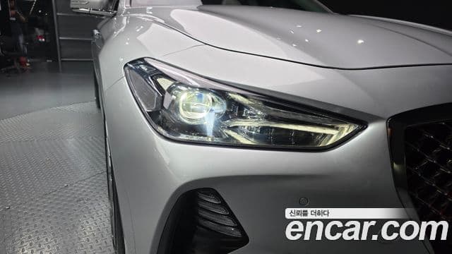 Genesis G70 2018 — ფოტო 11/31