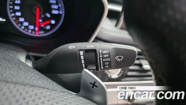 Genesis G70 2018 — ფოტო 17/31