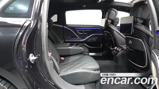 Mercedes-Benz S-Class 2023 — ფოტო 11/20