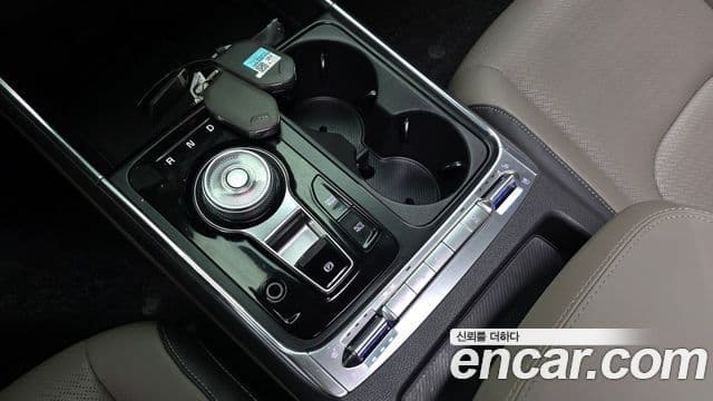 Kia Carnival 2024 — Şəkil 9/20