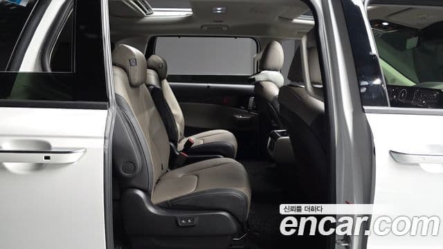 Kia Carnival 2024 — Şəkil 11/20