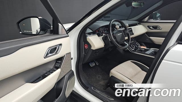 Land Rover Range Rover Velar 2018 — ფოტო 11/20