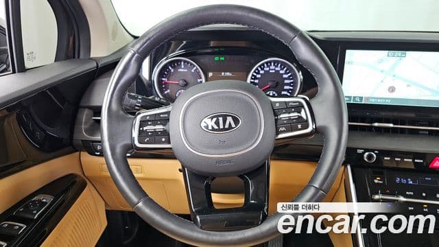 Kia Carnival 2021 — Şəkil 13/20