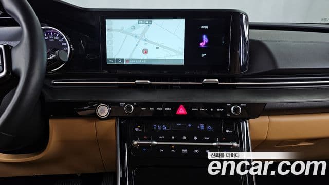 Kia Carnival 2021 — Şəkil 15/20