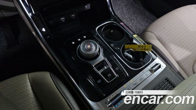 Kia Carnival 2021 — Фото 9/20
