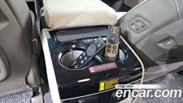 Kia Carnival 2021 — Фото 17/20