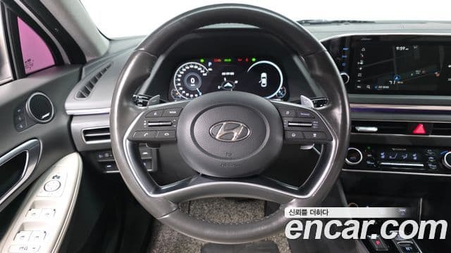 Hyundai Sonata 2020 — Фото 13/20
