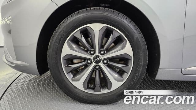 Kia K8 2022 — фото 5 из 20