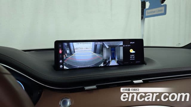 Genesis GV70 2022 — ფოტო 15/20
