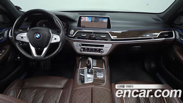 BMW 7 Series 2020 — Фото 7/20