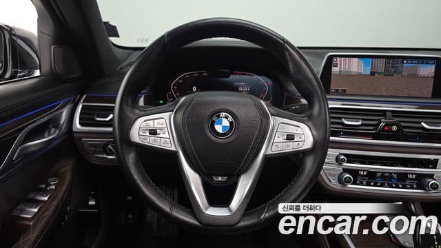 BMW 7 Series 2020 — Фото 13/20