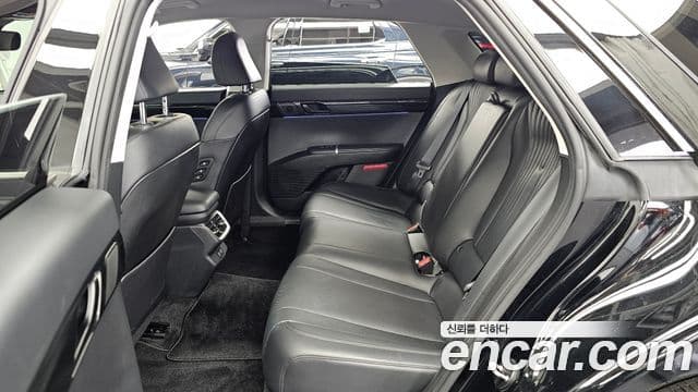 Hyundai Grandeur Hybrid 2023 — Photo 20/34