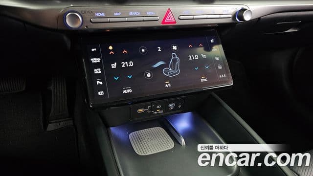 Hyundai Grandeur Hybrid 2023 — Photo 24/34