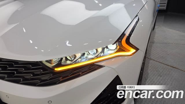 Kia K5 2020 — Şəkil 12/30