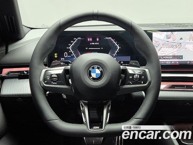 BMW 5 Series 2025 — Фото 11/20