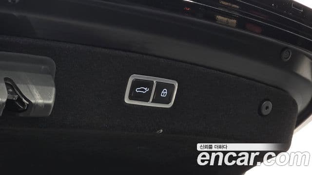 Genesis G90 2022 — ფოტო 19/20