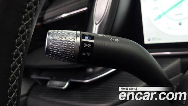 Genesis G90 2022 — Photo 14/36
