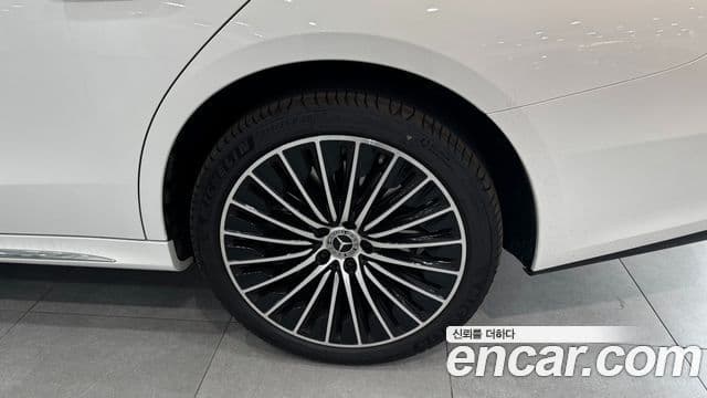 Mercedes-Benz E-Class 2026 — ფოტო 4/19