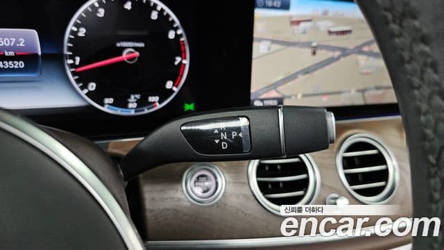 Mercedes-Benz E-Class 2019 — Şəkil 9/20