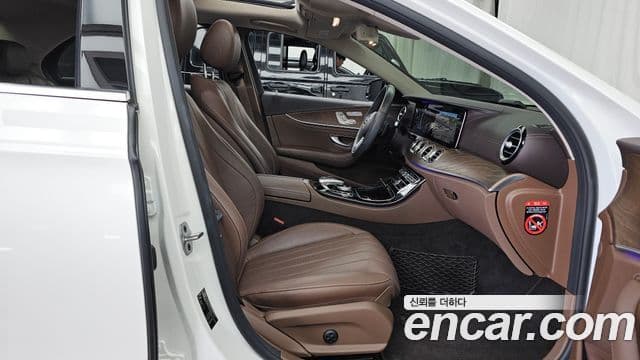 Mercedes-Benz E-Class 2019 — Şəkil 11/20