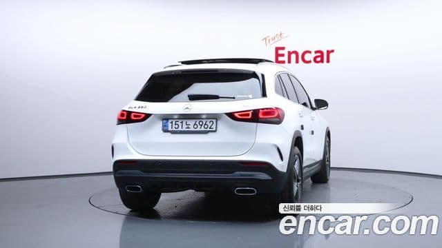 Mercedes-Benz GLA-Class 2020 — Şəkil 3/20