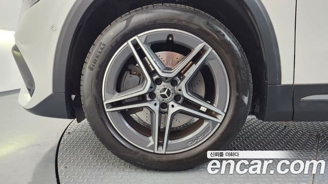 Mercedes-Benz GLA-Class 2020 — Şəkil 4/20