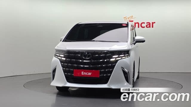 Toyota Alphard 2025 — Photo 14/32