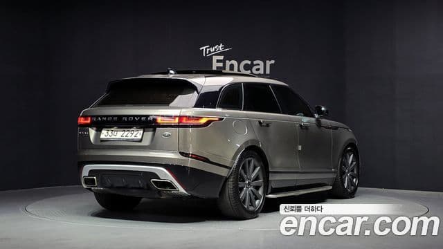 Land Rover Range Rover Velar 2018 — Фото 2/20