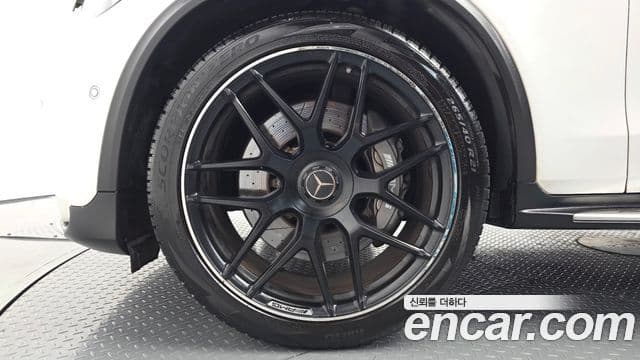 Mercedes-Benz GLC-Class 2018 — ფოტო 5/20