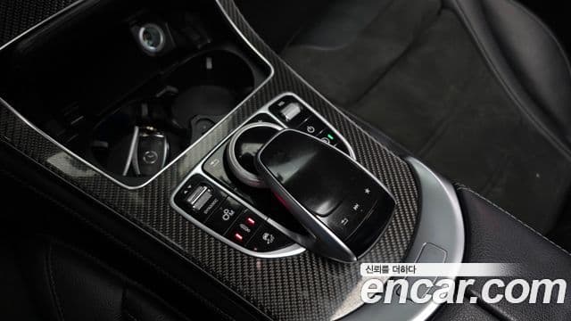 Mercedes-Benz GLC-Class 2018 — ფოტო 17/20
