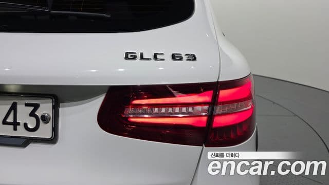 Mercedes-Benz GLC-Class 2018 — Photo 21/32