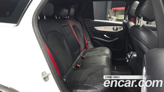 Mercedes-Benz GLC-Class 2018 — Photo 4/32
