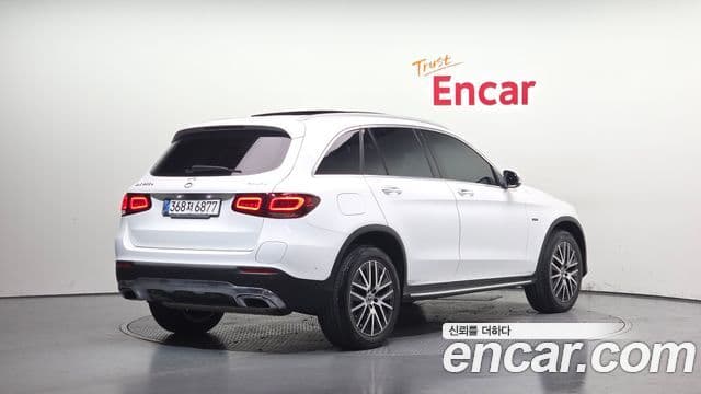 Mercedes-Benz GLC-Class 2021 — ფოტო 2/20