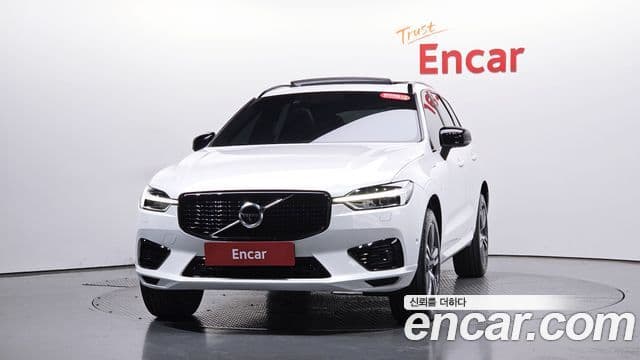 Volvo XC60 2021 — Фото 3/20