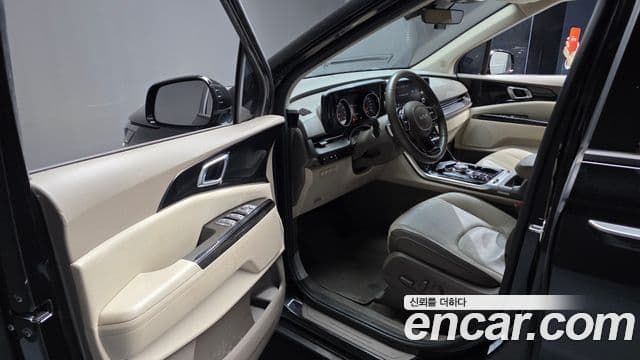 Kia Carnival 2022 — Şəkil 10/20