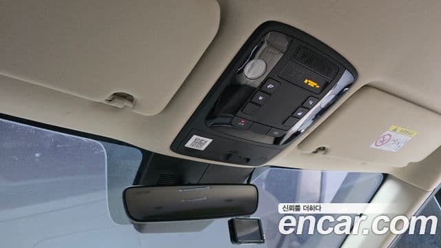 Kia Carnival 2022 — Şəkil 18/20