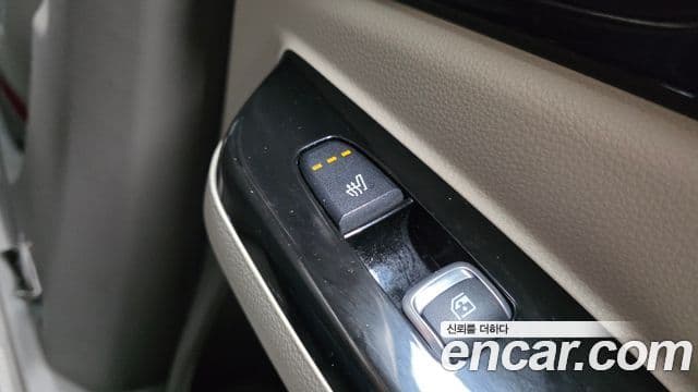 Kia Carnival 2022 — Şəkil 19/20