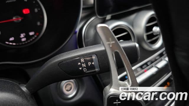 Mercedes-Benz C-Class 2019 — ფოტო 9/20