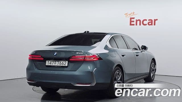 BMW 5 Series 2025 — ფოტო 1/20